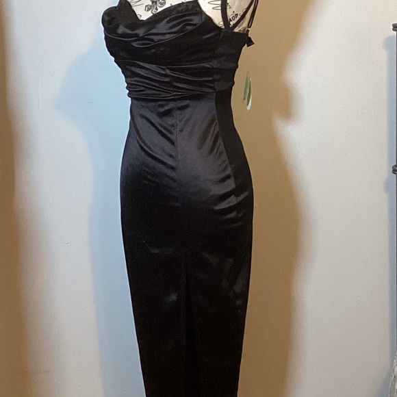 🩵NWT🩵 LADIES FORMAL BEAUTIFULLY EMBELLISHED SPAGHETTI STRAP FITTED W/SLIT SZ XS - Picture 1 of 9